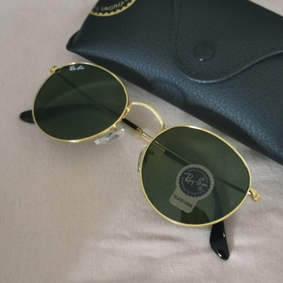 Ray Ban Round Metal Frame Gold Sunglasses
